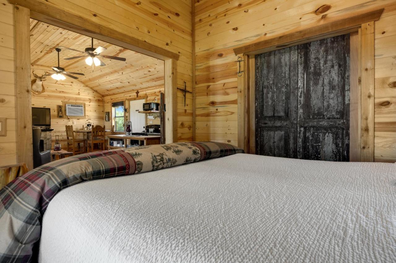 River'S Sky View Lodge Фредериксбург Екстериор снимка