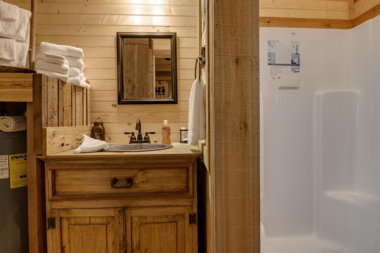 River'S Sky View Lodge Фредериксбург Екстериор снимка